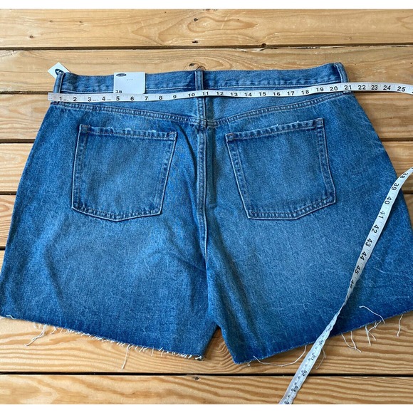 NWT Old Navy Cut Off Denim Shorts Size 18 Women’s Blue MSRP $39.99 - Picture 7 of 8